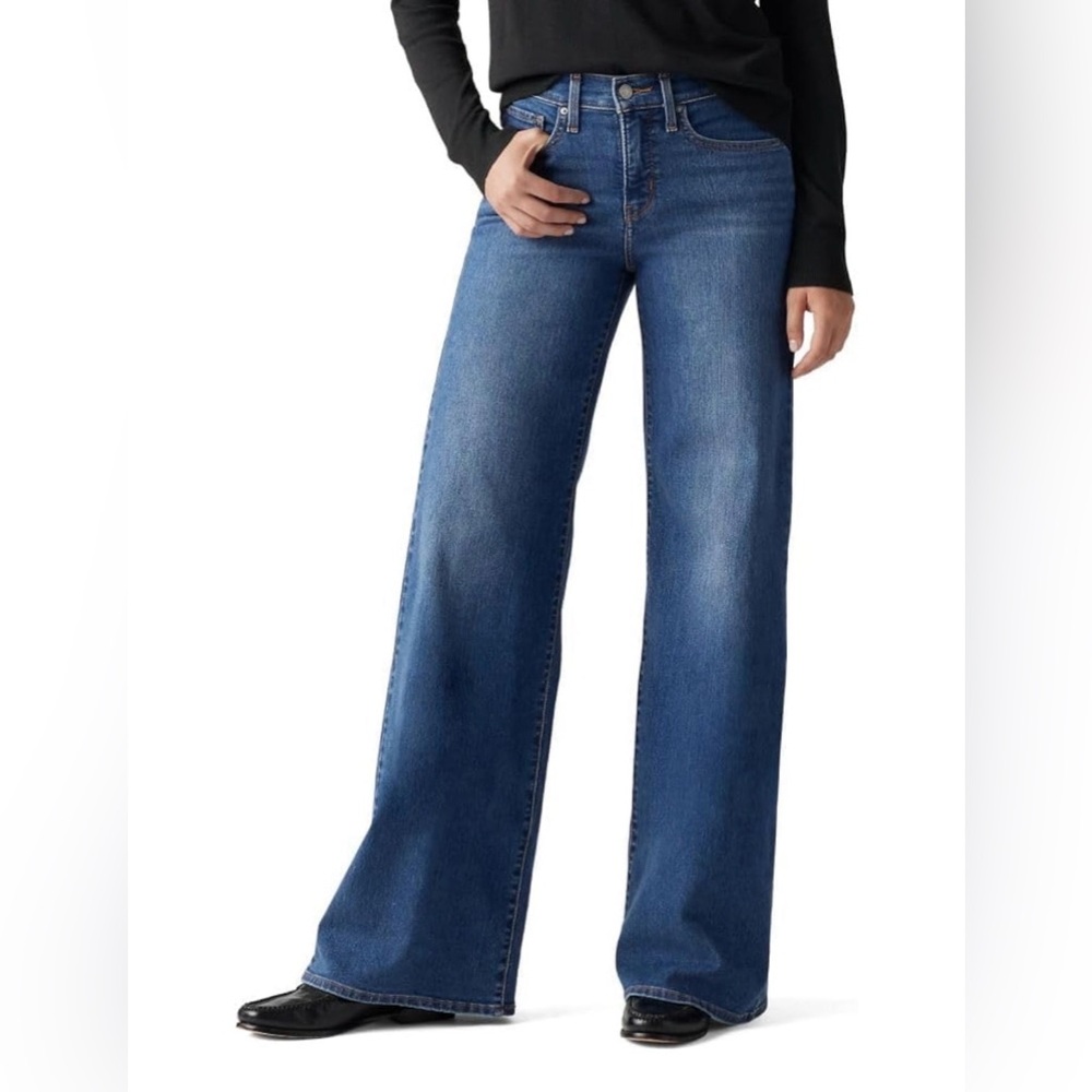 Levi’s Wide Leg jeans size 28